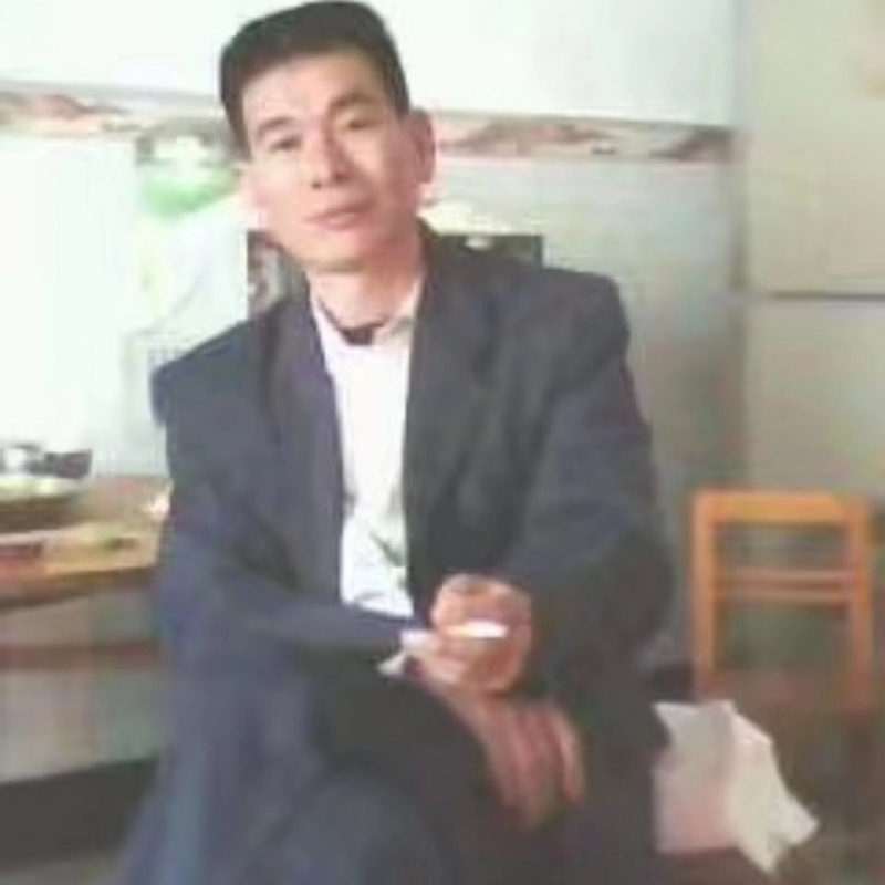 阳光照耀的第一张照片--来宾中老年相亲网